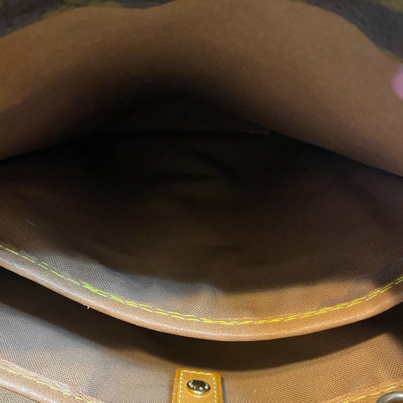 Louis Vuitton Vavin GM - Picture 13 of 16